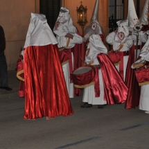 Tamborers preparant-se abans de partir la Processó. Processó Setmana Santa de Felanitx de 2009