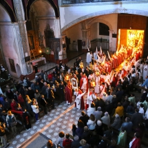 La processó de l'Enterrament entra al Convent de Sant Agustí. Enterrament 2014