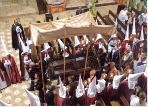 Processó de l'Enterrament el divendres Sant al Convent de Sant Agustí. Processó Setmana Santa de Felanitx de 2006
