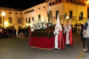 Pas de Santa Maria Magdalena a la sortida de la Processó. Processó Setmana Santa de Felanitx de 2014